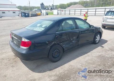 2005 Toyota Camry Le z USA, uszkodzony, nr VIN 4T1BE32K65U051850